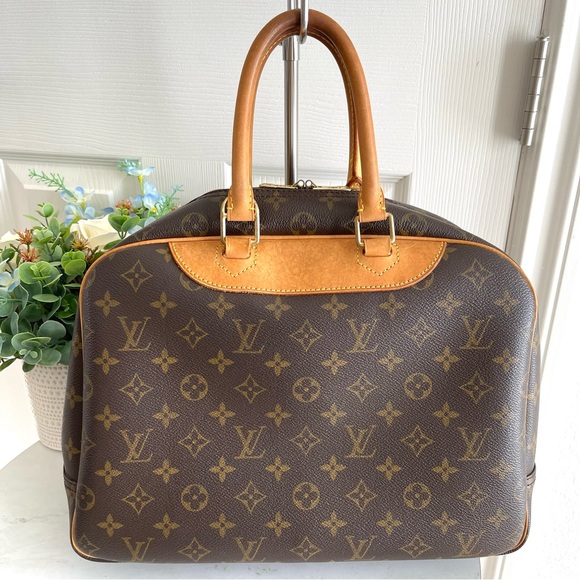 LOUIS VUITTON Monogram Deauville Duffle Bag Hand Bag - Picture 4 of 16
